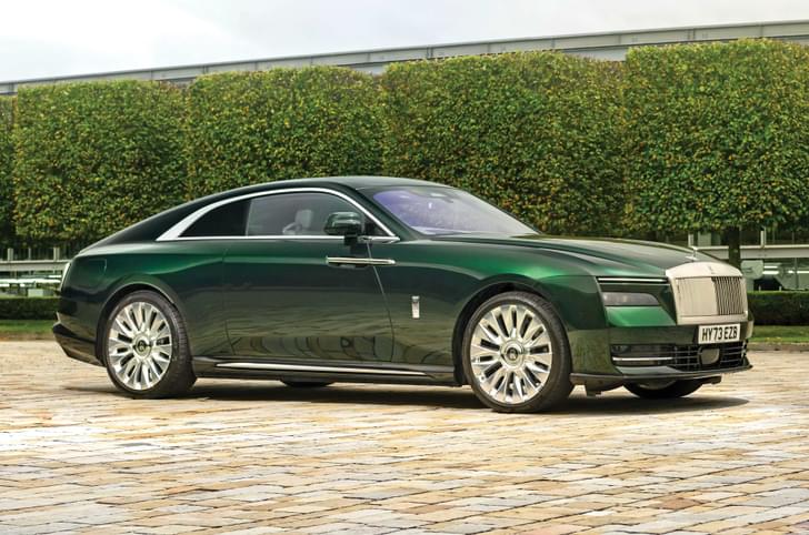 Rolls Royce Spectre front right side